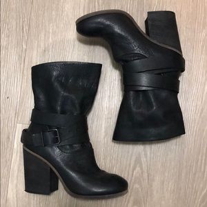 Elisanero Leather Boots